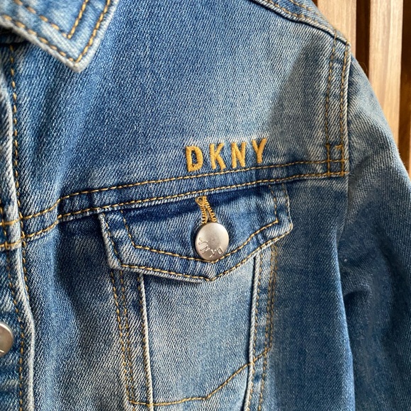 🦄 Girls Jean Jacket 🦄 - Picture 2 of 9